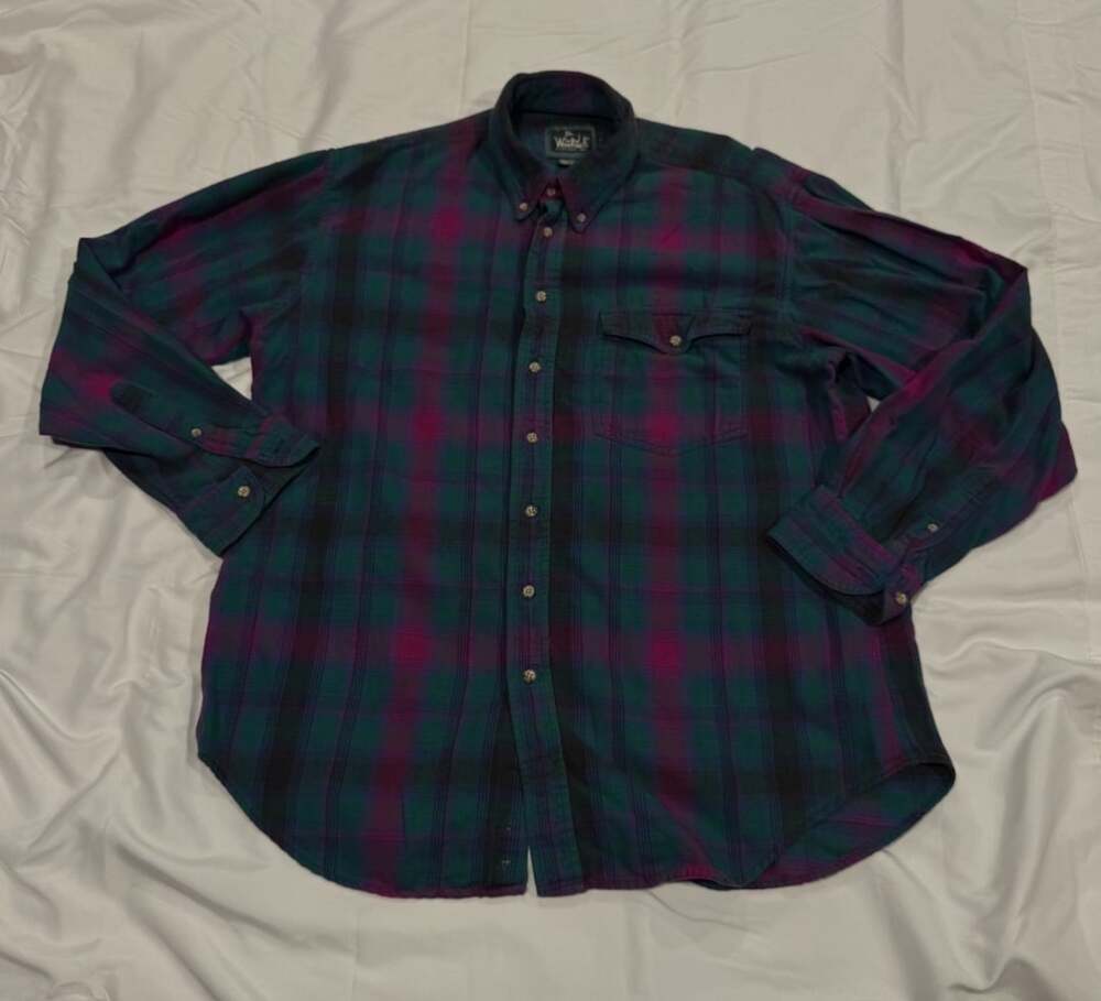 Vintage 90’s Woolrich Plaid Flannel Button Up Shirt Size L